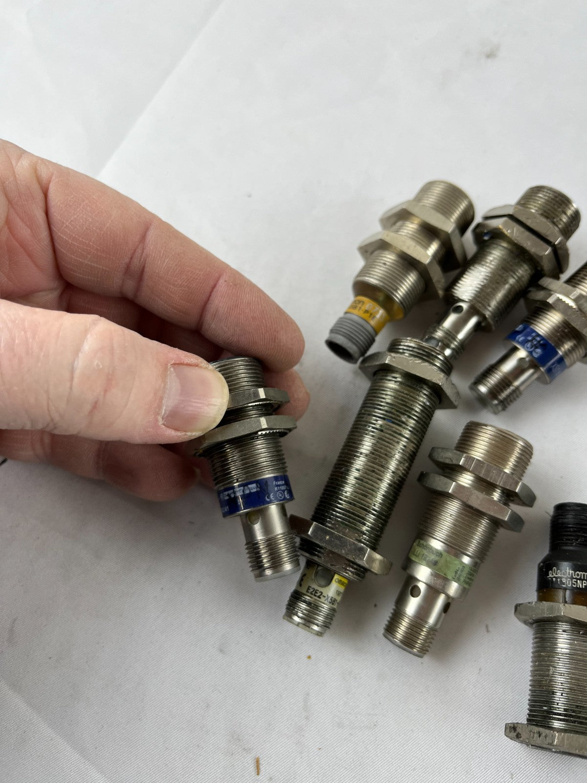 Lot of 7x Inductive Proximity Sensors M18 Mixed Brands Omron Telemecanique