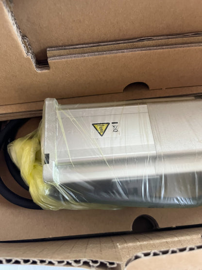 Omron R88M-G40030H-BS2-D AC Servo Motor 400W 200V 3000rpm Brake New