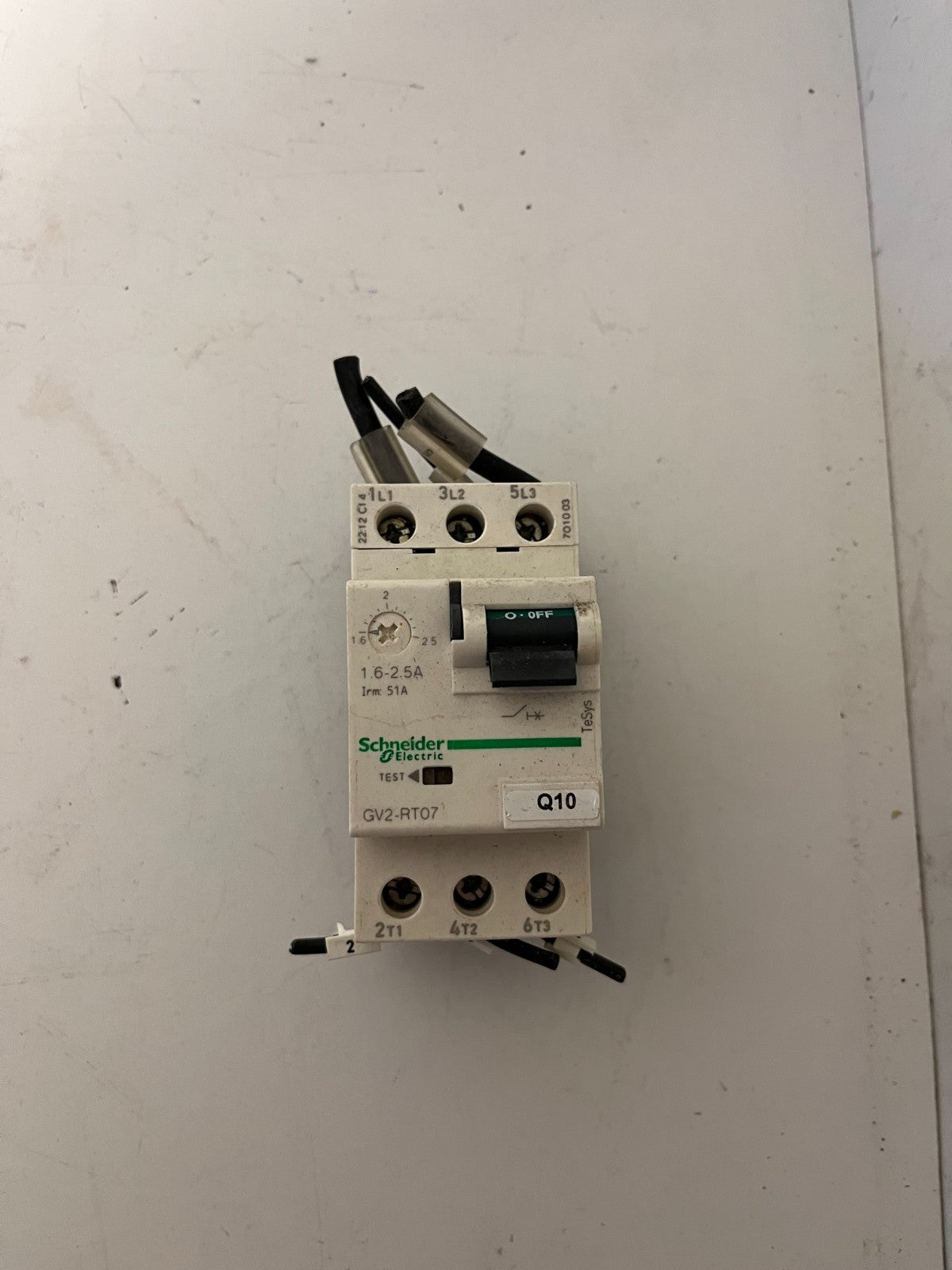Schneider Electric GV2-RT07 Motor Circuit Breaker 1.6–2.5A TeSys GV2 Used Spare