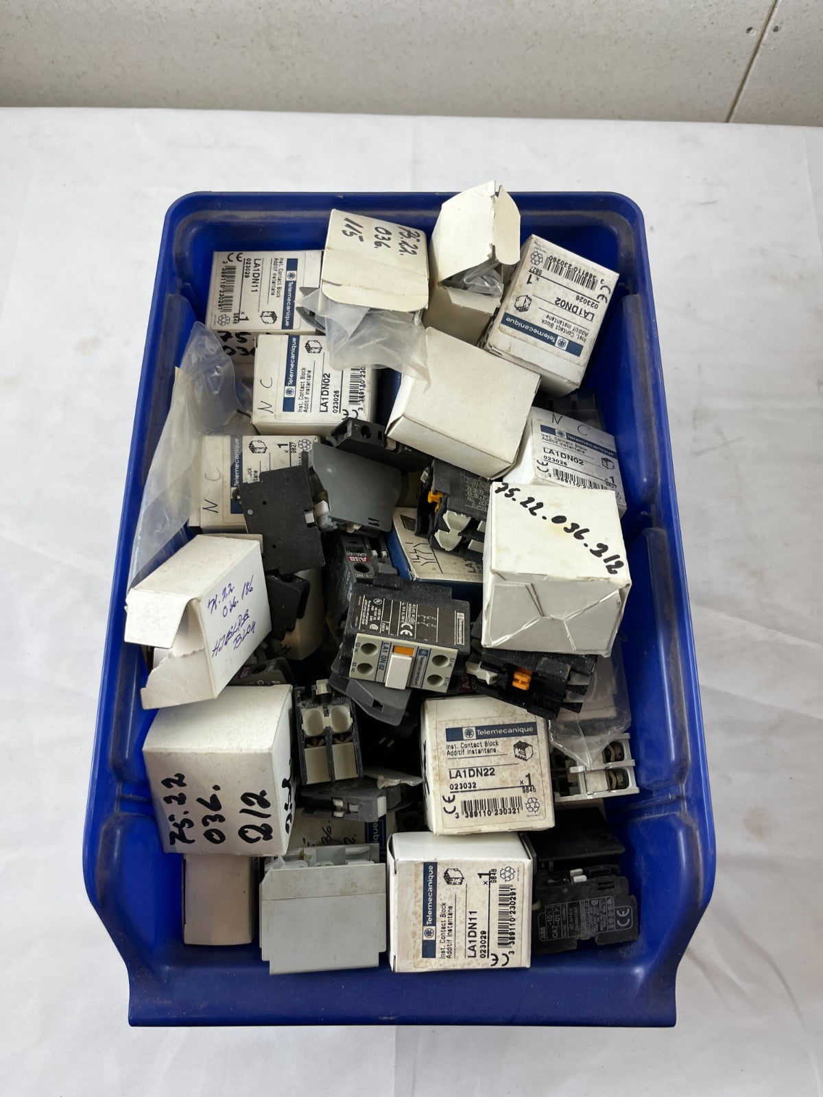 Telemecanique ABB Auxiliary Contact Blocks Mixed Lot LA1DN11 LA1DN02 CA5