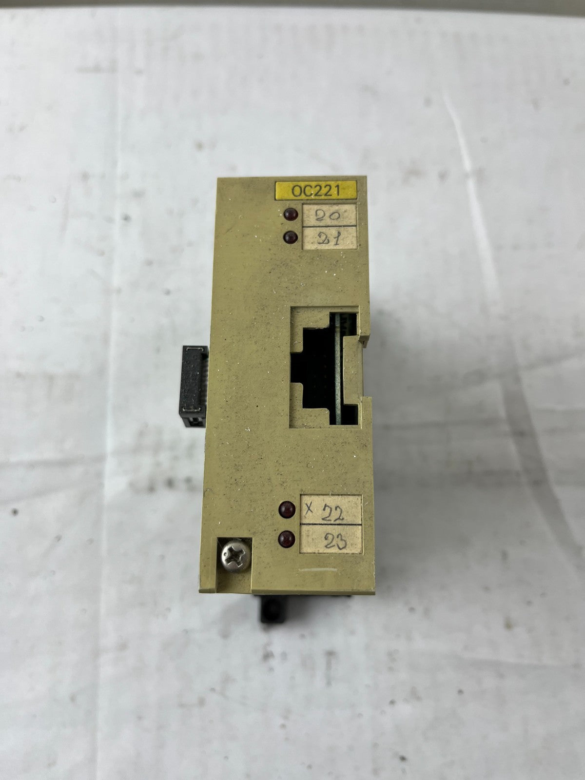 Omron 3G2A3-OC221 SYSMAC I/O Device Output Module 2A 250VAC Used Spare Part
