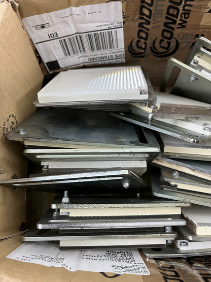 Bundle of 20 Industrial Retro-Reflector Plates 10x10 cm Mounting Brackets Spares