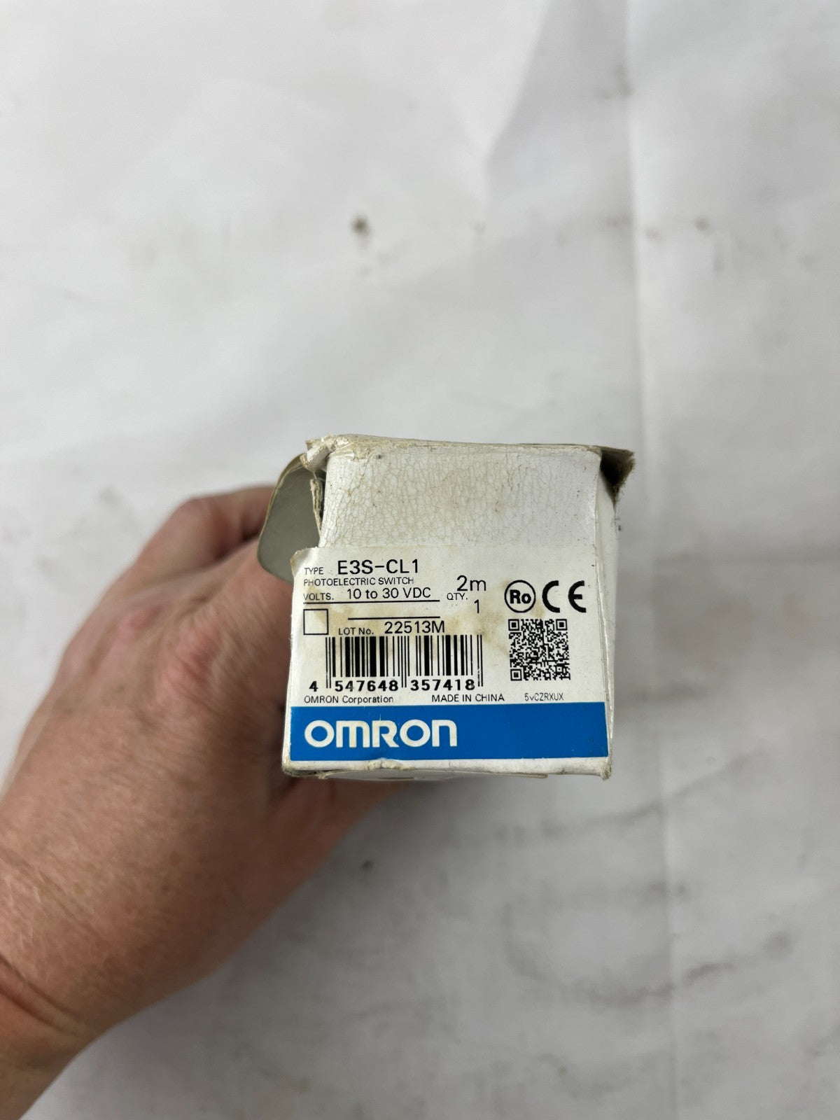 Omron E3S-CL1 Photoelectric Sensor Switch 10-30VDC 2m Cable New in Box