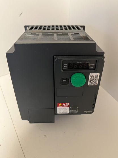 Schneider Electric Altivar 320 ATV320U40N4C VFD 4kW 5HP 380-480V Hardly Used