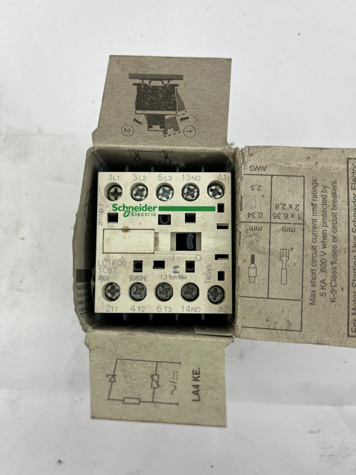 Schneider Electric LC1K0610V7 TeSys K Contactor 3P, 6A, 400V Coil, New in Box