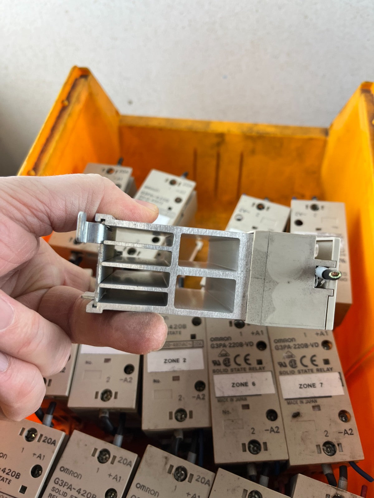 Lot of 15 Omron G3PA-420B G3PA-220B-VD Solid State Relays SSR 20A DIN Rail Used