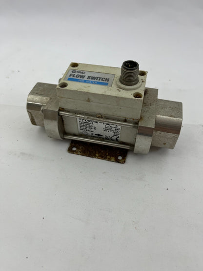 SMC PF2W540-F06-2 Flow Switch for Water 5–40L/min DC12–24V 1MPa Used Sensor