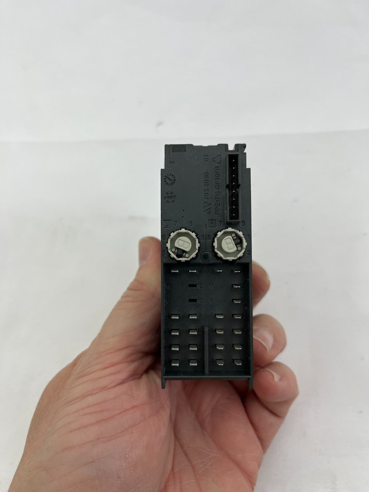 Siemens SIMATIC 6ES7138-4FR00-0AA0 ET 200S Relay Output Module 24VDC/AC 230V 5A