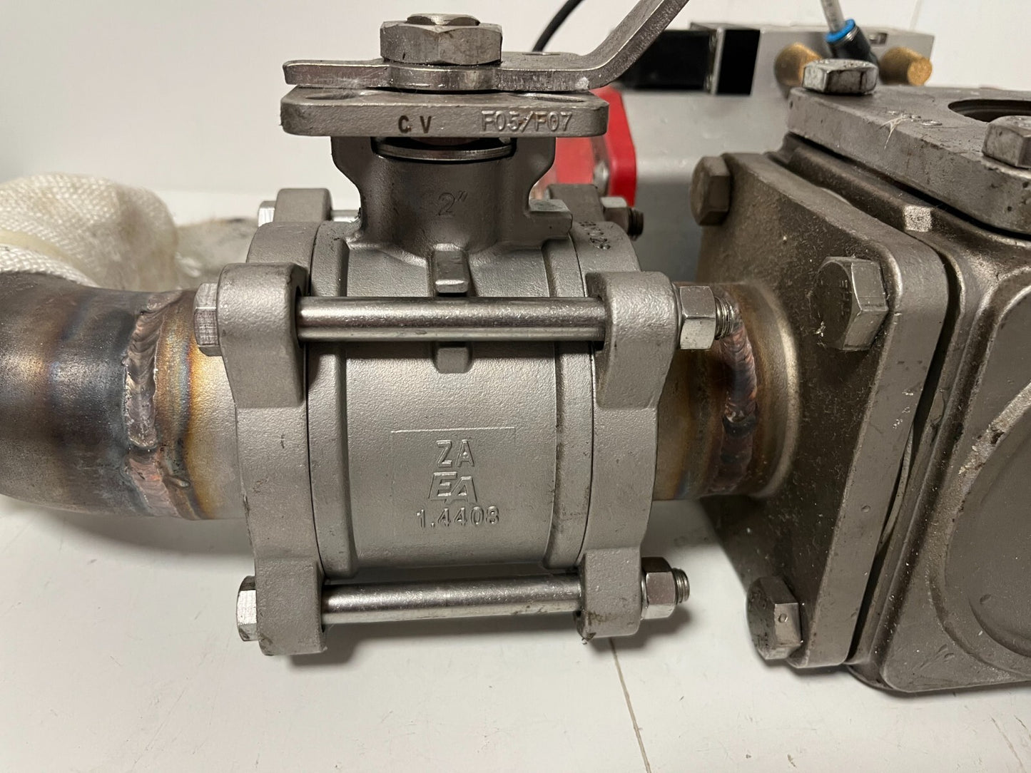 END-Armaturen ZD311567 DN50 Ball Valve Pneumatic Actuator Airtec Solenoid Used