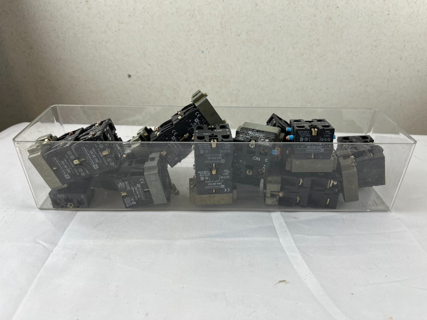 Mixed Lot Telemecanique ZB2-BE Contact Blocks NO NC 22mm Used Spare Parts