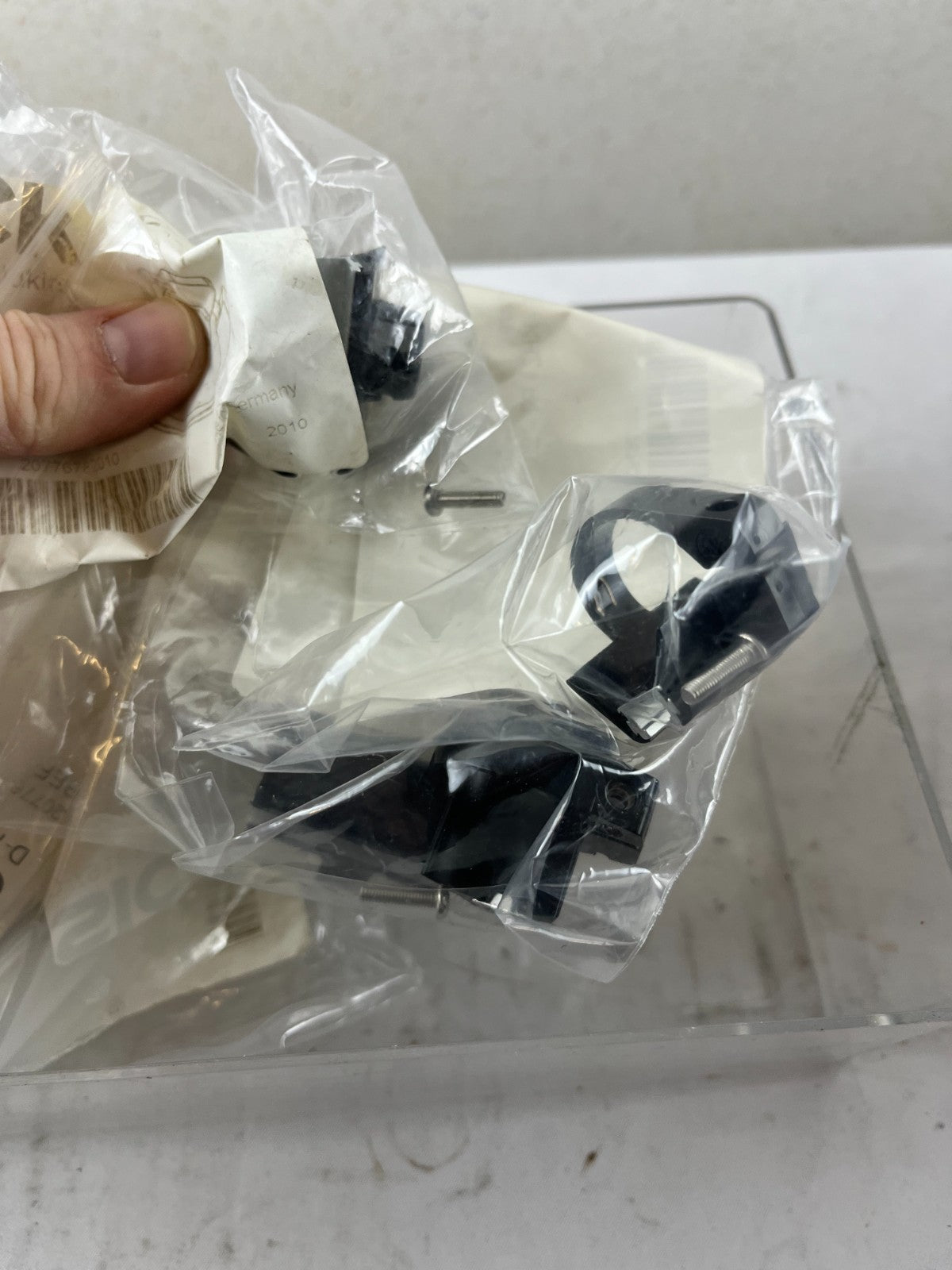 Sick BEF-KHZ-RT-32 Cylinder Sensor Mounting Brackets New Lot Spare Parts