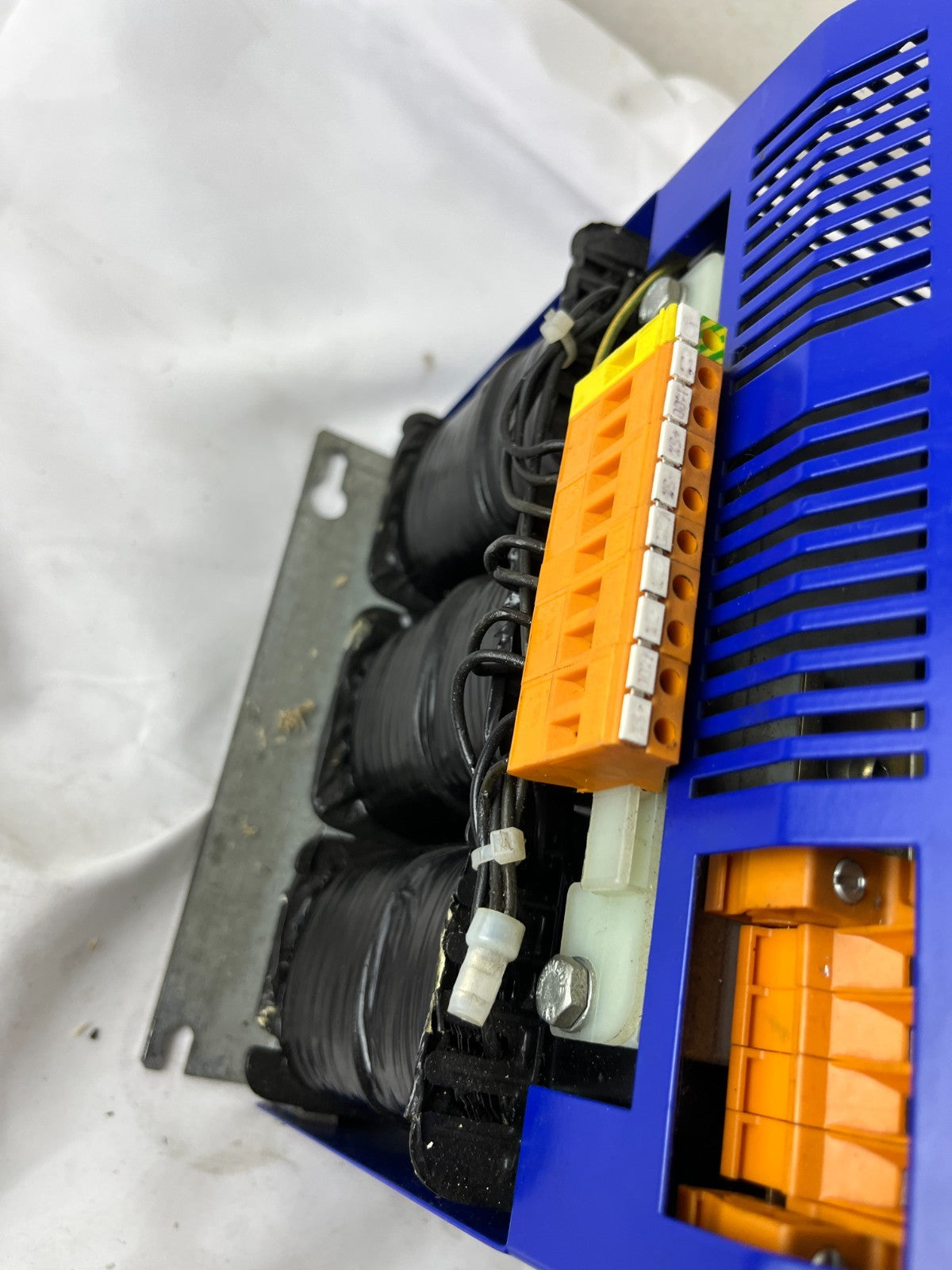 TRETEC NGDC 2430-970101T0 24V 30A 720W 3x400V Power Supply PSU Used Spare Unit