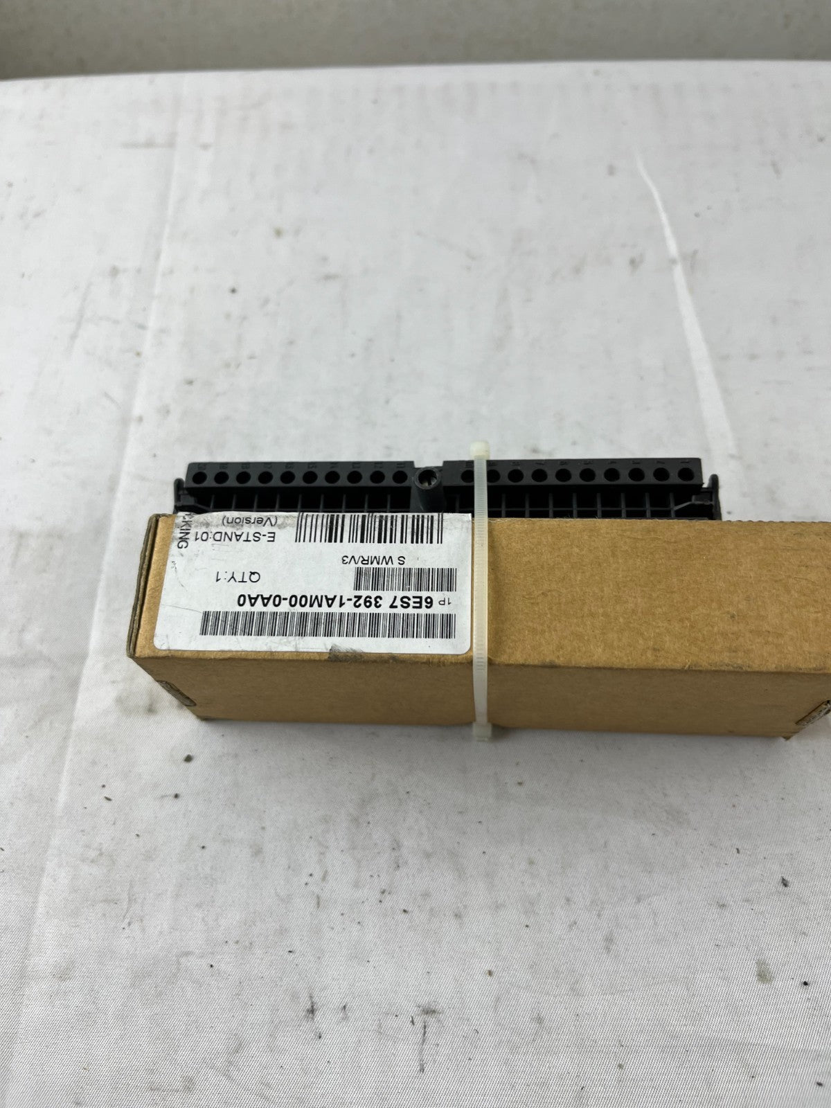 Siemens 6ES7 392-1AM00-0AA0 SIMATIC S7-300 40-Pole Front Connector New