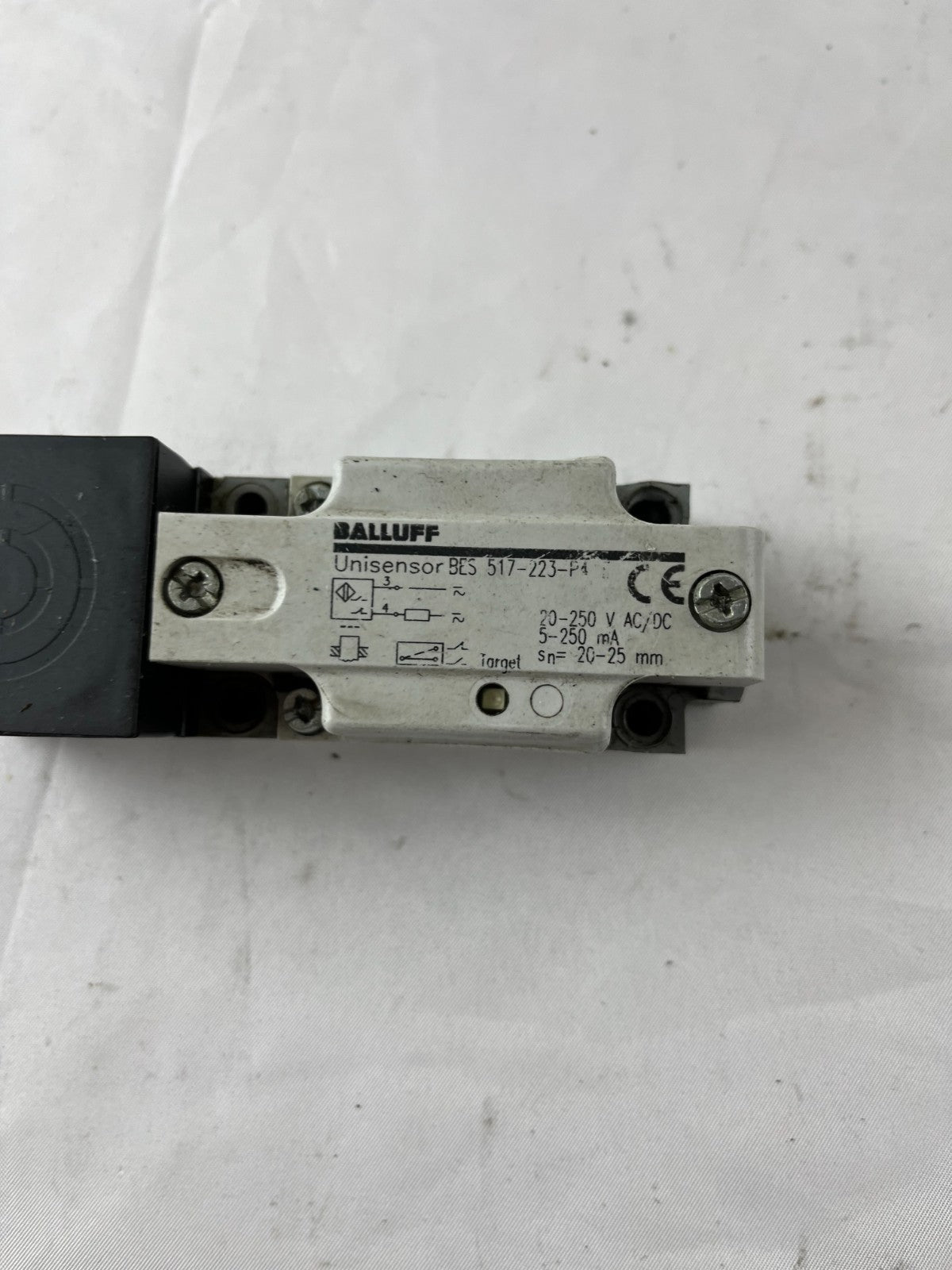 Balluff BES 517-223-P4 Unisensor Inductive Sensor 20-250V AC/DC 20-25mm Used