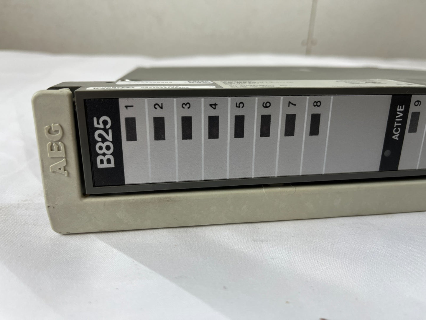 Modicon AS-B825-016 800 I/O 24VDC True High Input Module PLC Schneider