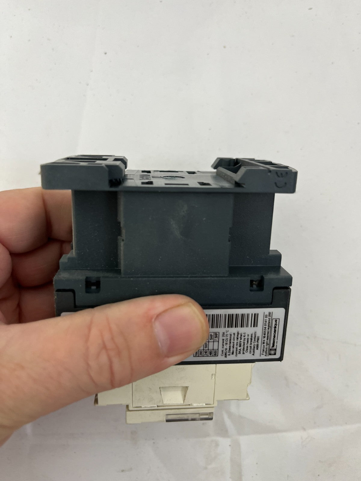 Telemecanique LC1D09B7 Contactor 24V AC Coil, 3P, 9A, 4kW/400V, New in Box