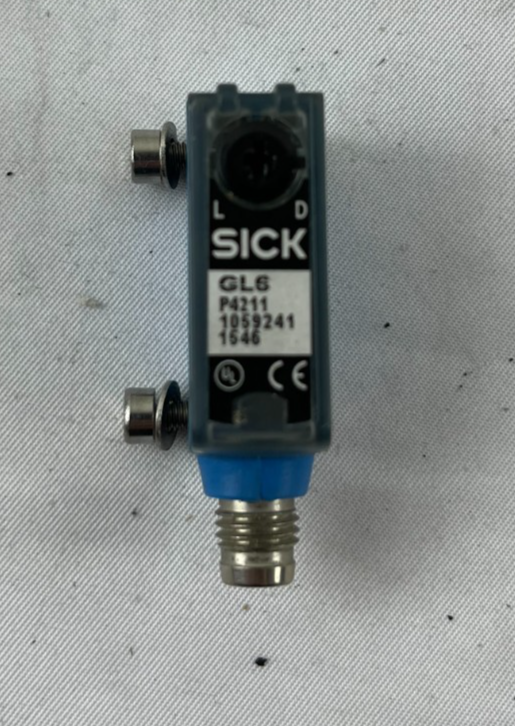 SICK GL6-P2111 Photoelectric Sensor GL6 Series 10–30V DC M12 Reflex NEW