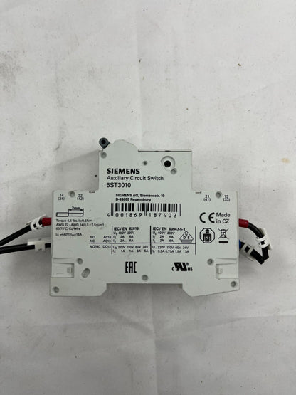 Siemens 5SY4104-7 MCB C4 230/400V + 5ST3010 Auxiliary Switch, 4A 1-Pole, Used