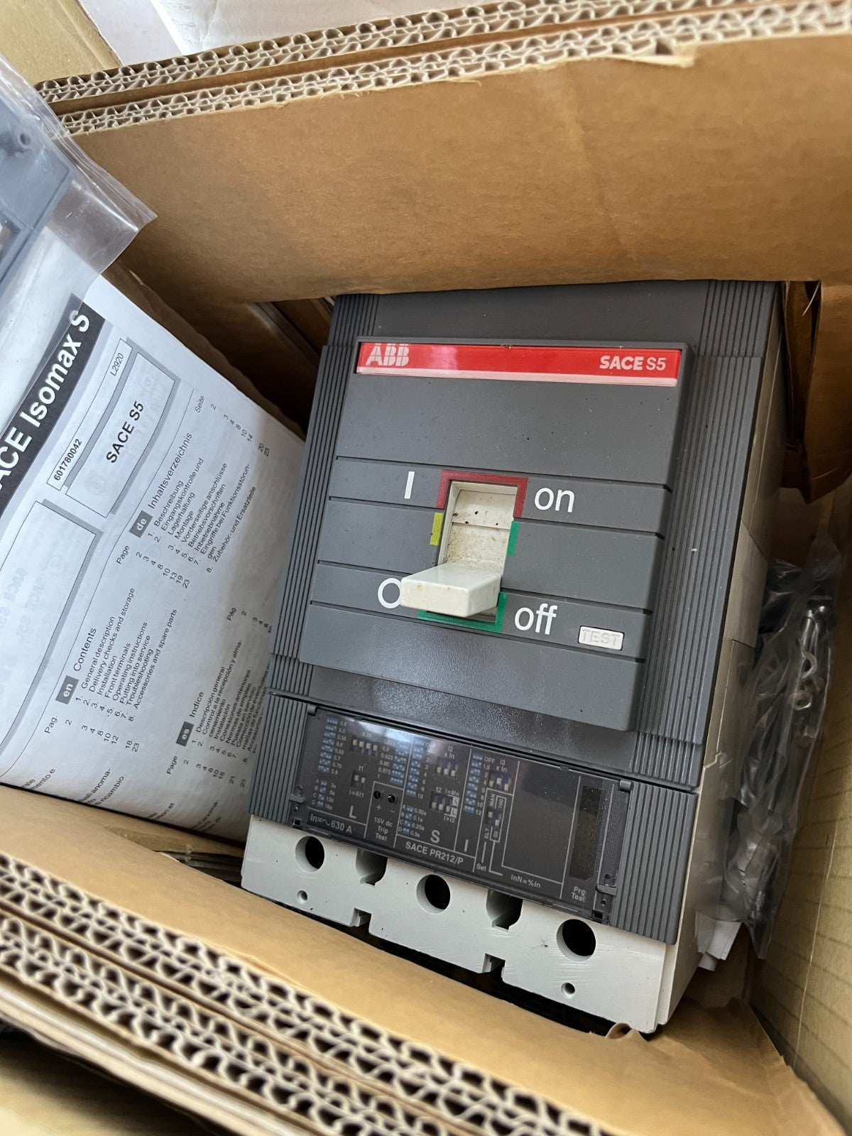 ABB SACE S5 Circuit Breaker PR212/P 630A 3 Pole MCCB New In Box Spare Unit