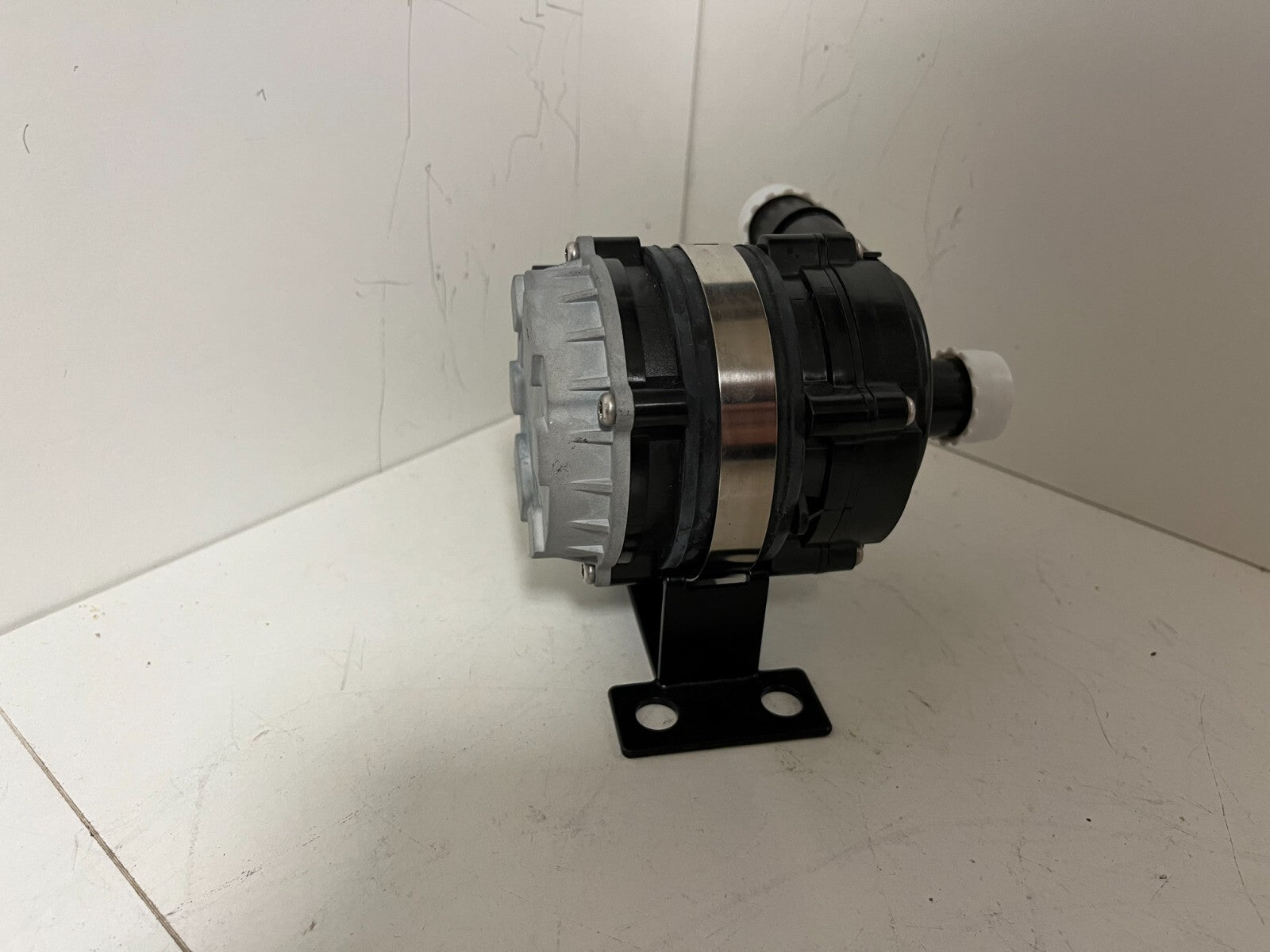 PPS GF40 Electric Coolant Pump Water Pump High Temp Resistant New Unused