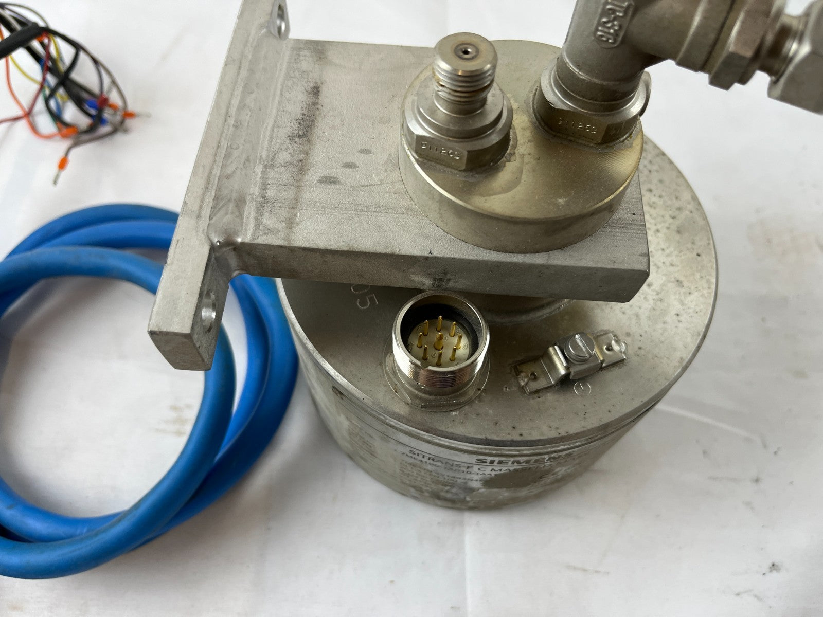 Siemens Sitrans F C Massflo Mass 2100 7ME4100-1AD10-1AA1 Coriolis Flow Sensor