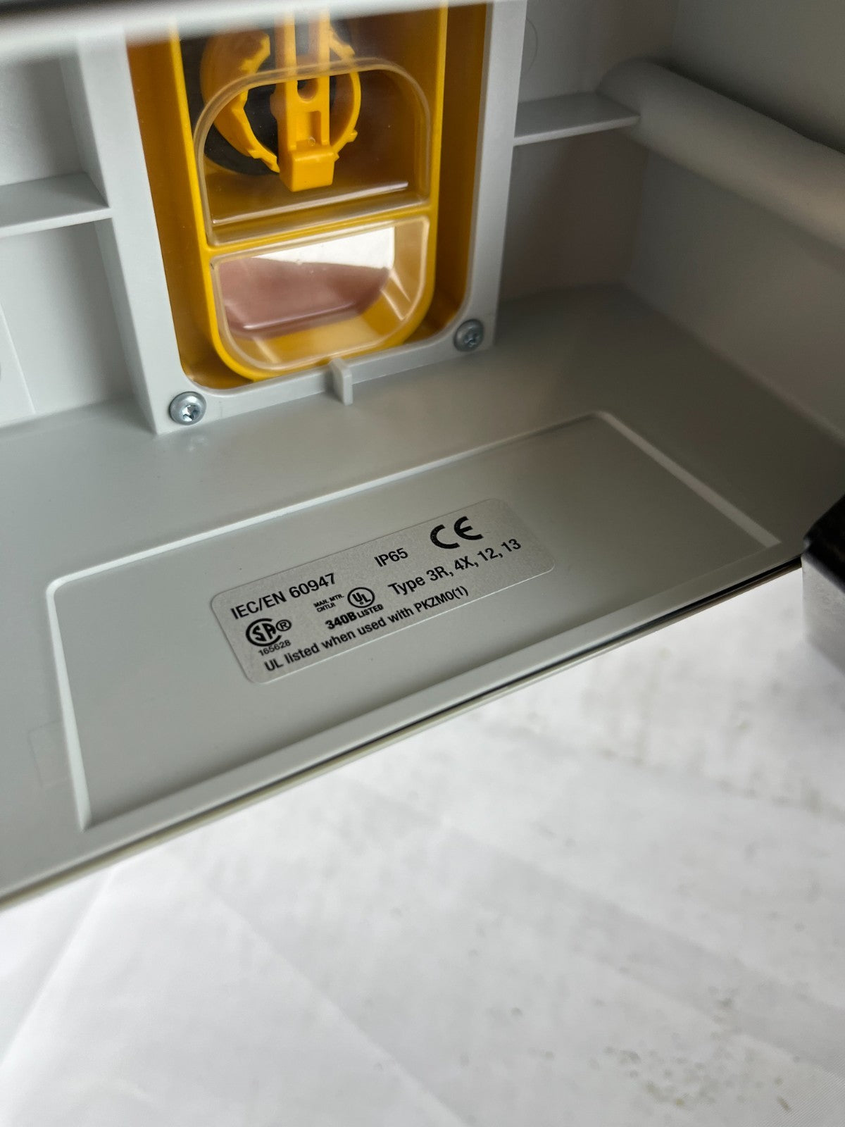 Eaton CI-K2-PKZ0 Insulated Enclosure with Red/Yellow Emergency Stop Handle IP65