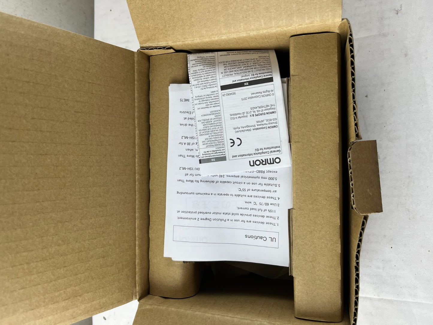 Omron R88D-GN04H-ML2 AC Servo Driver 400W 200–240V 1-Phase New in Box