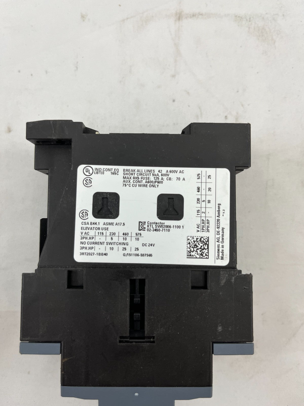 Siemens SIRIUS 3RT2027-1BB40 DC Power Contactor, 3-Pole, 32A, 24V DC Coil, 15kW