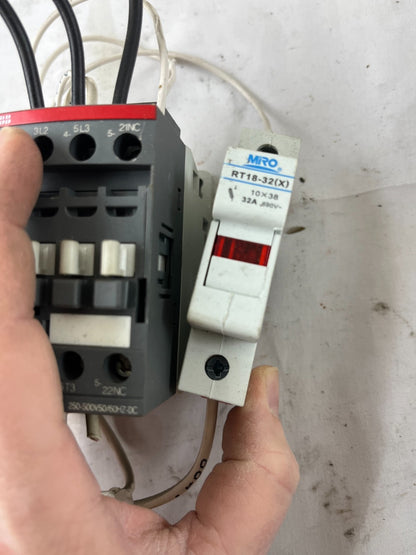 ABB AF12-30-01-14 Contactor 12A 3P 250–500V AC/DC + RT18-32(X) 32A 690V Holder