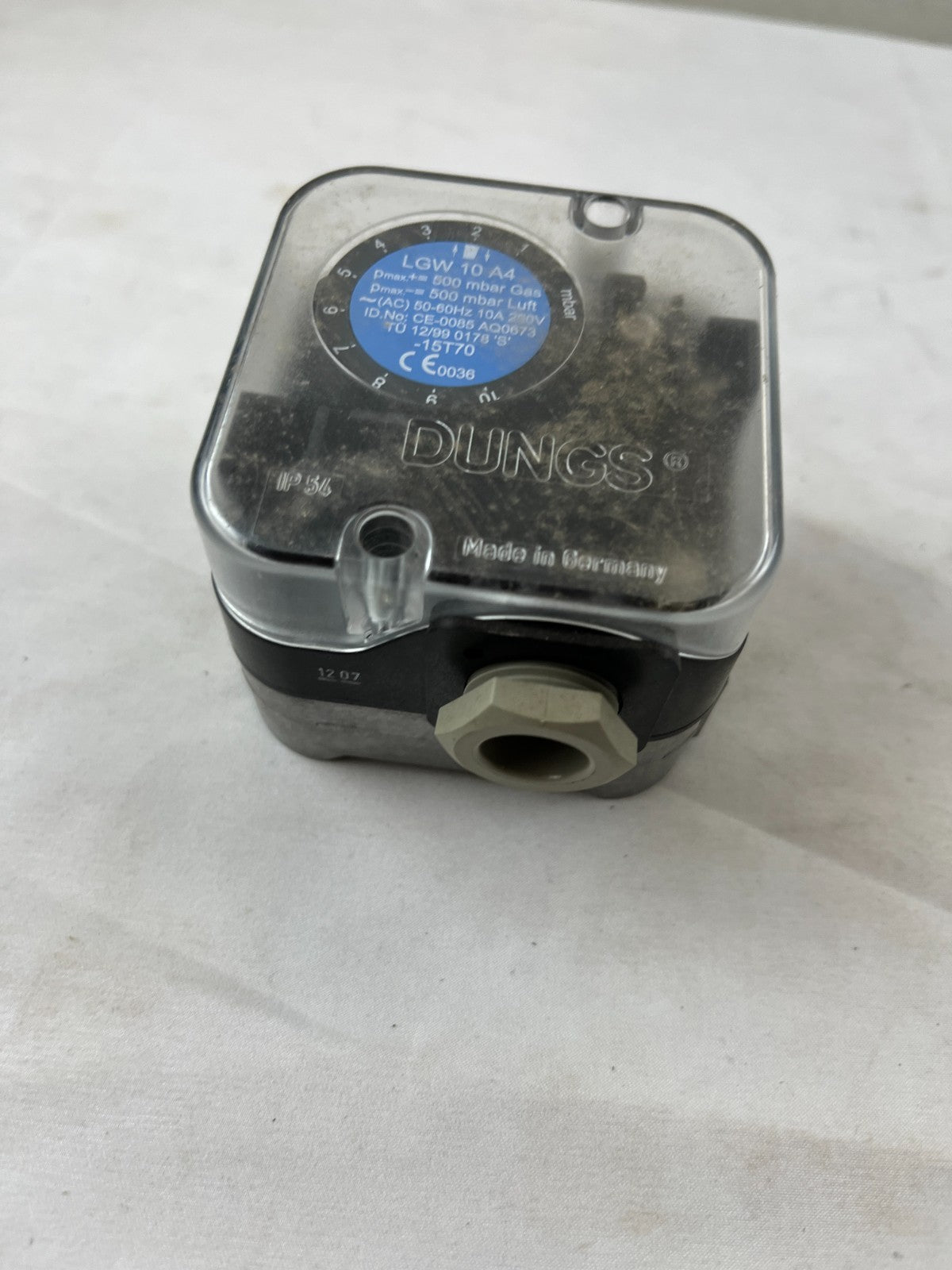Dungs LGW 10 A4 Air & Gas Pressure Switch 1-10 mbar IP54 New Unused Spare Unit