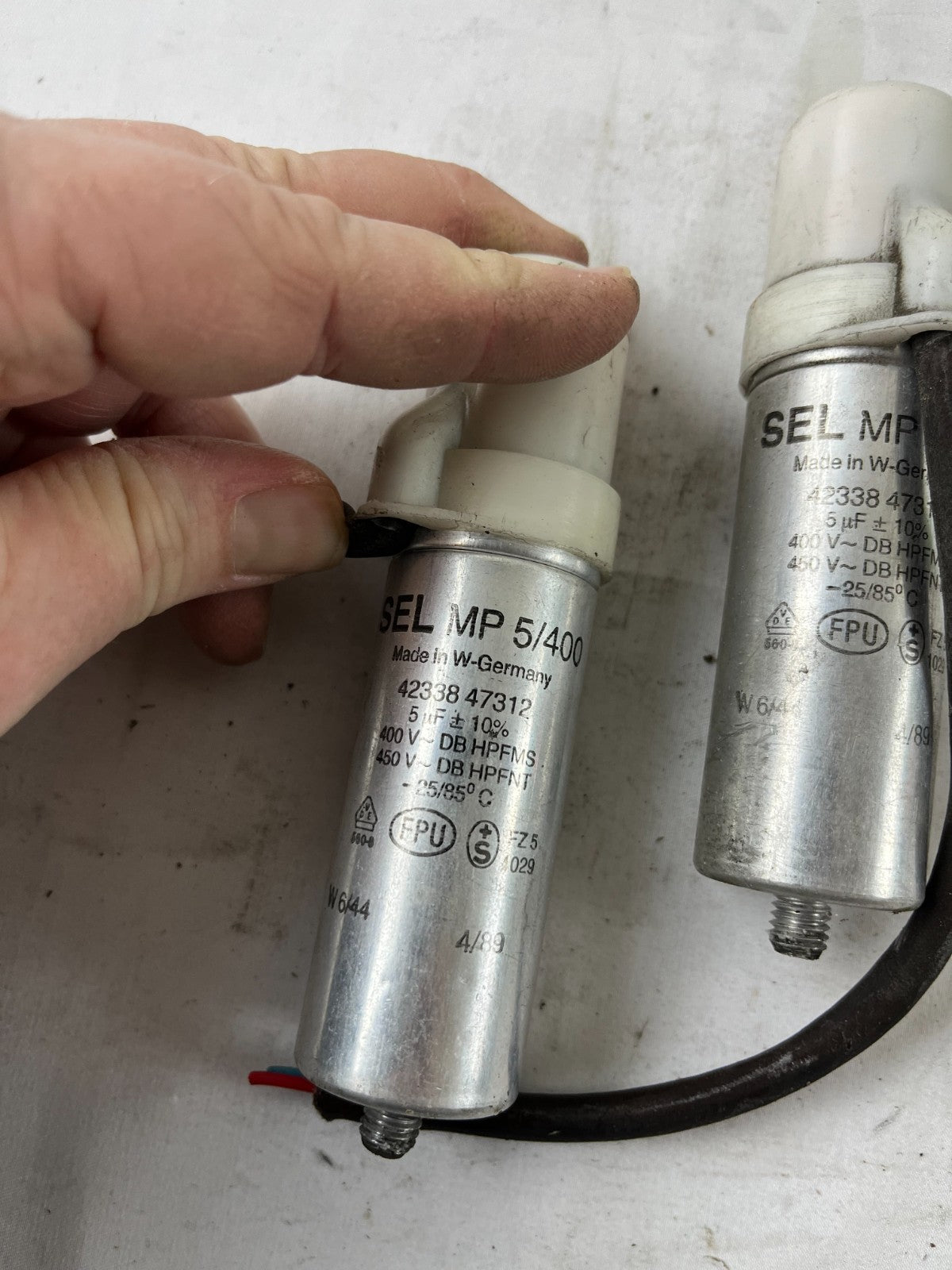 SEL MP 5/400 5µF 400V–450V Motor Run Capacitors Set of 2 Used Working Spares