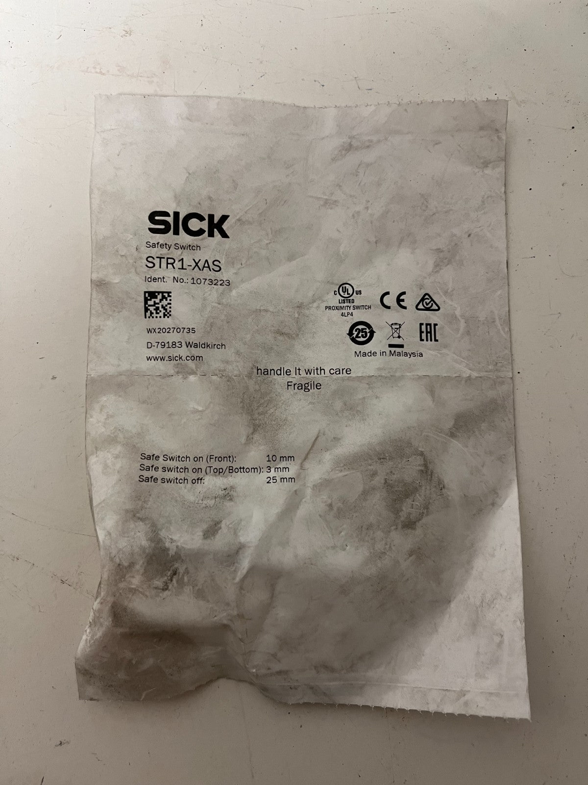 SICK STR1-XAS RFID Safety Switch Actuator 1073223 New in Pack Genuine 1 Pcs