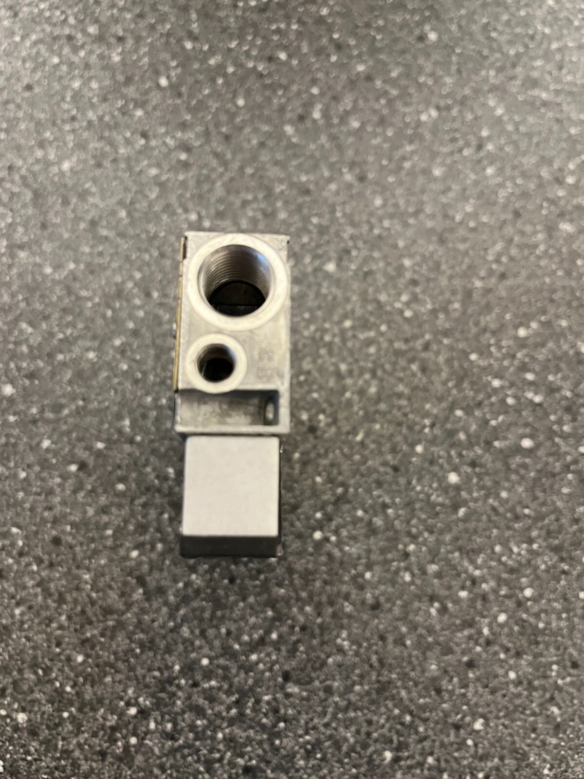 Festo 533354 Solenoid Valve Manifold Block - Used, Good Condition