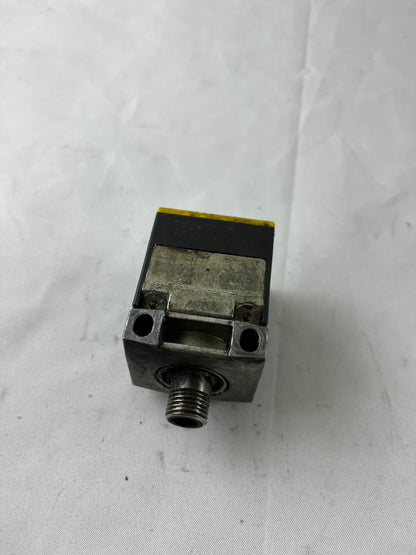 Turck Bi15-CK40-AZ3X2-B3131 Inductive Sensor 20-250VAC 15mm Used Spare Part