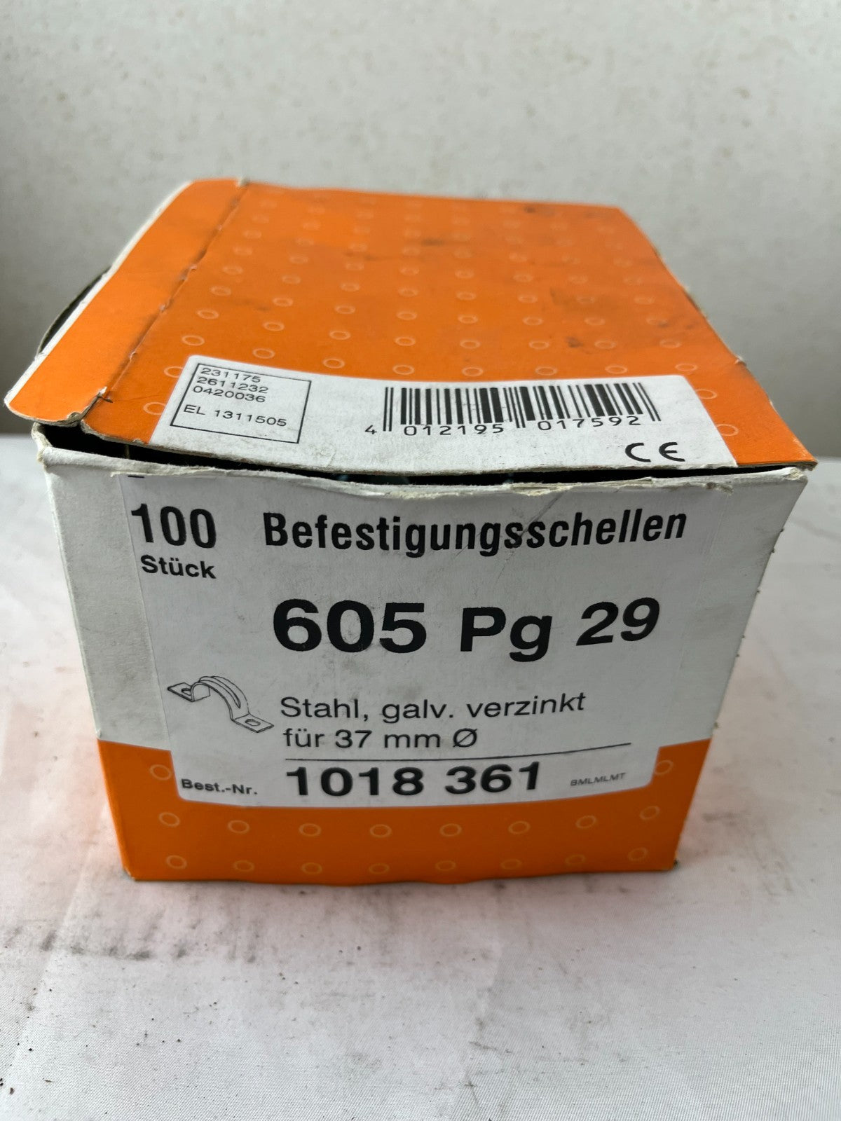 OBO Bettermann 605 Pg 29 Befestigungsschellen 37mm Stahl G verzinkt, Open Box