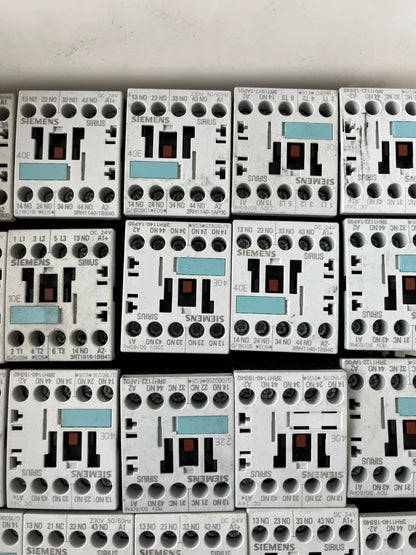 Siemens SIRIUS Contactor Relay Lot 35pcs 3RH1140 3RH1131 Mixed 24V/230V Used