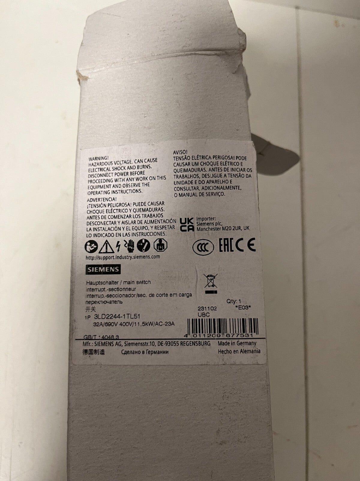 Siemens  3LD2244-1TL51 Spare Parts, Never Used - Main Switch 4 Pole, 32A