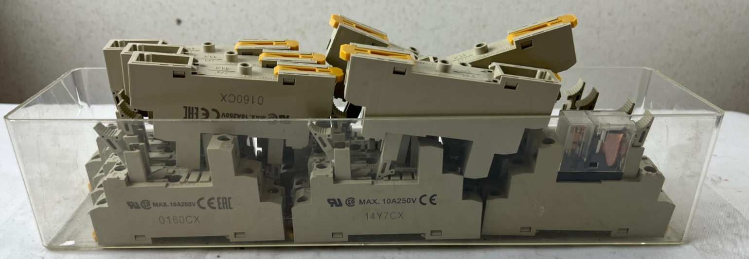 Omron P2RF-05-E Relay Socket Lot DIN Rail 5-Pin Base Industrial Used Spare Units