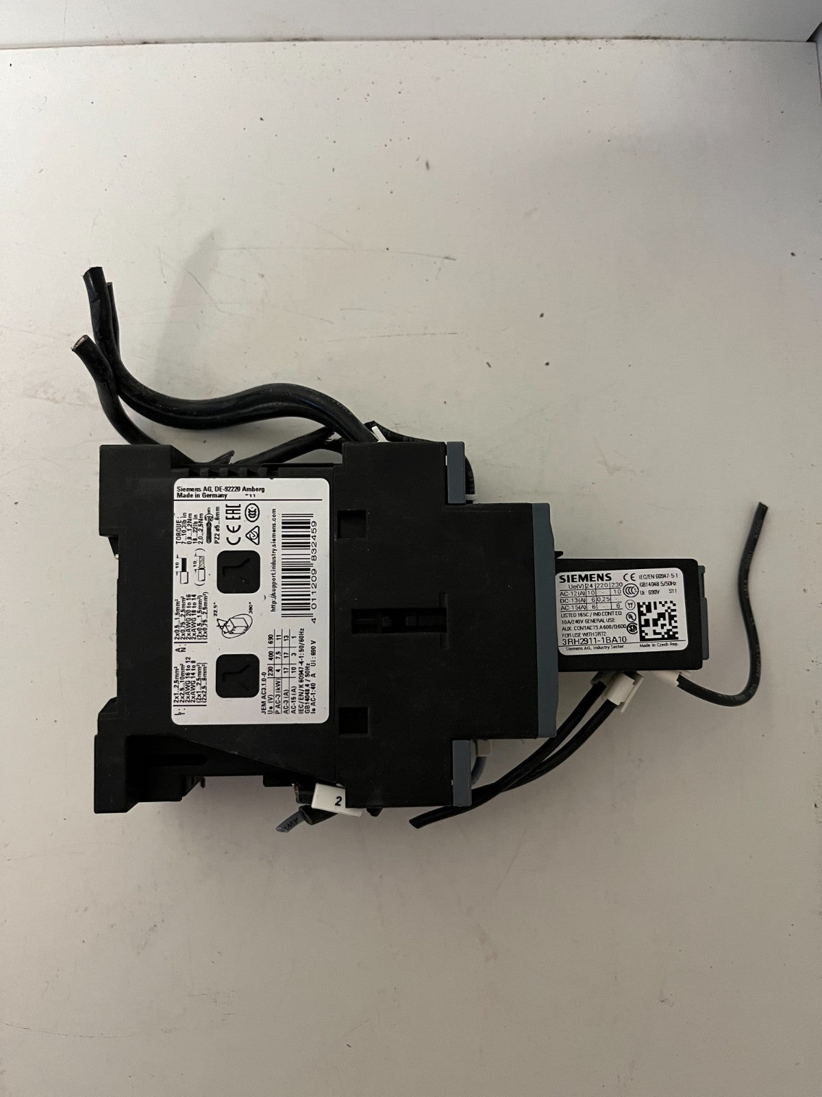 Siemens SIRIUS 3RH2911-1BA10 Contactor Assembly 24V DC Aux Module Used Spare