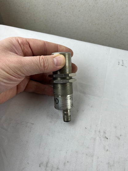 CNE TWAN 1H Inductive Proximity Sensor M30 10-30VDC M12 Used Spare Unit