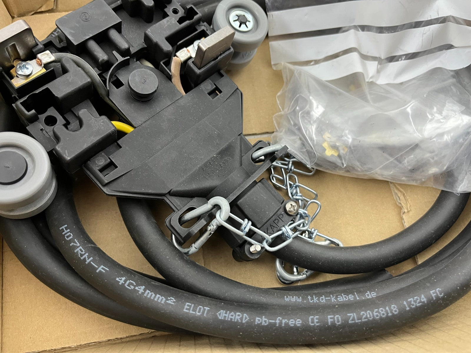 Kapp Holland Cable Festoon System, HO7RN-F 4G4mm², Complete Trolley Set, New