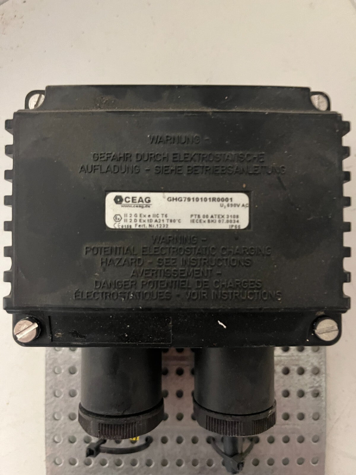 CEAG GHG7910101R0001 ATEX Junction Box Ex e II T6 IP66 690V Used Working