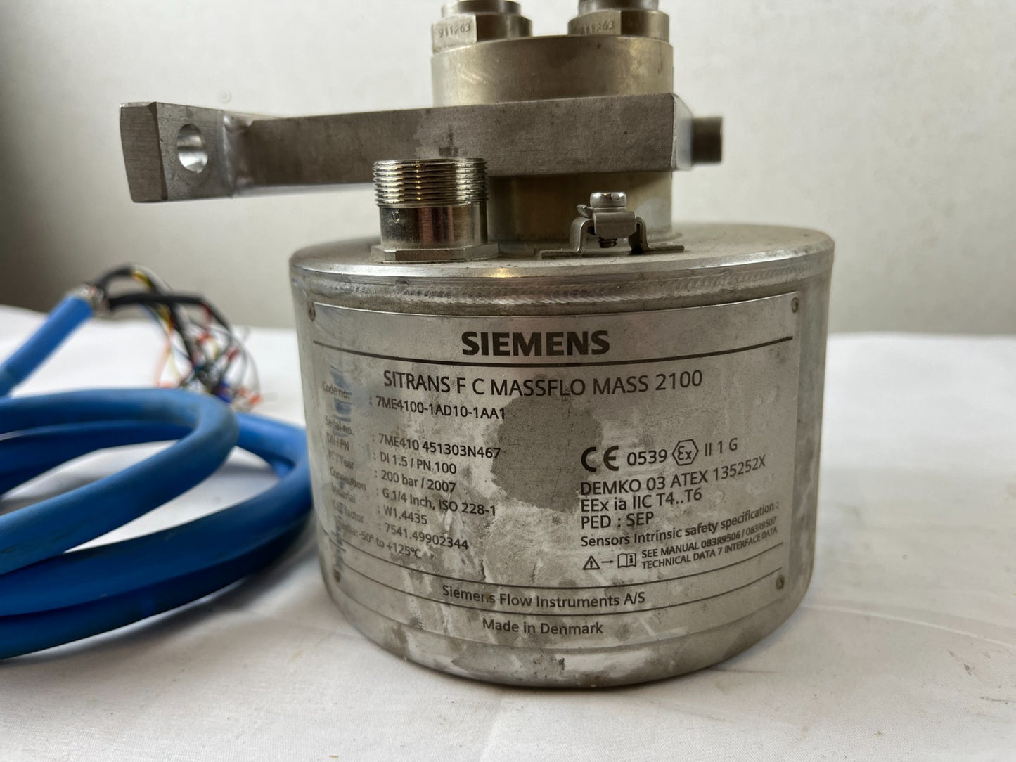 Siemens Sitrans F C Massflo Mass 2100 7ME4100-1AD10-1AA1 Coriolis Flow Sensor
