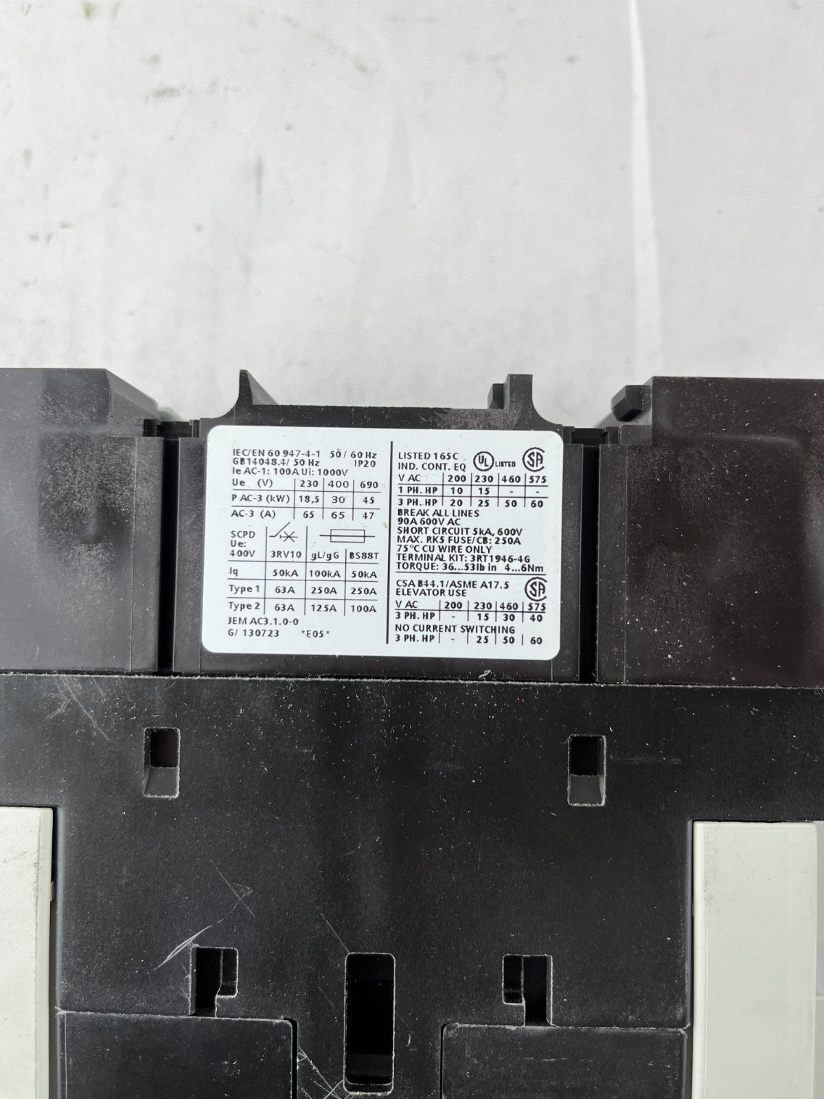 Siemens 3RT1044-1AG20 Sirius Power Contactor 3-Pole 65A AC-3 110V Coil Used
