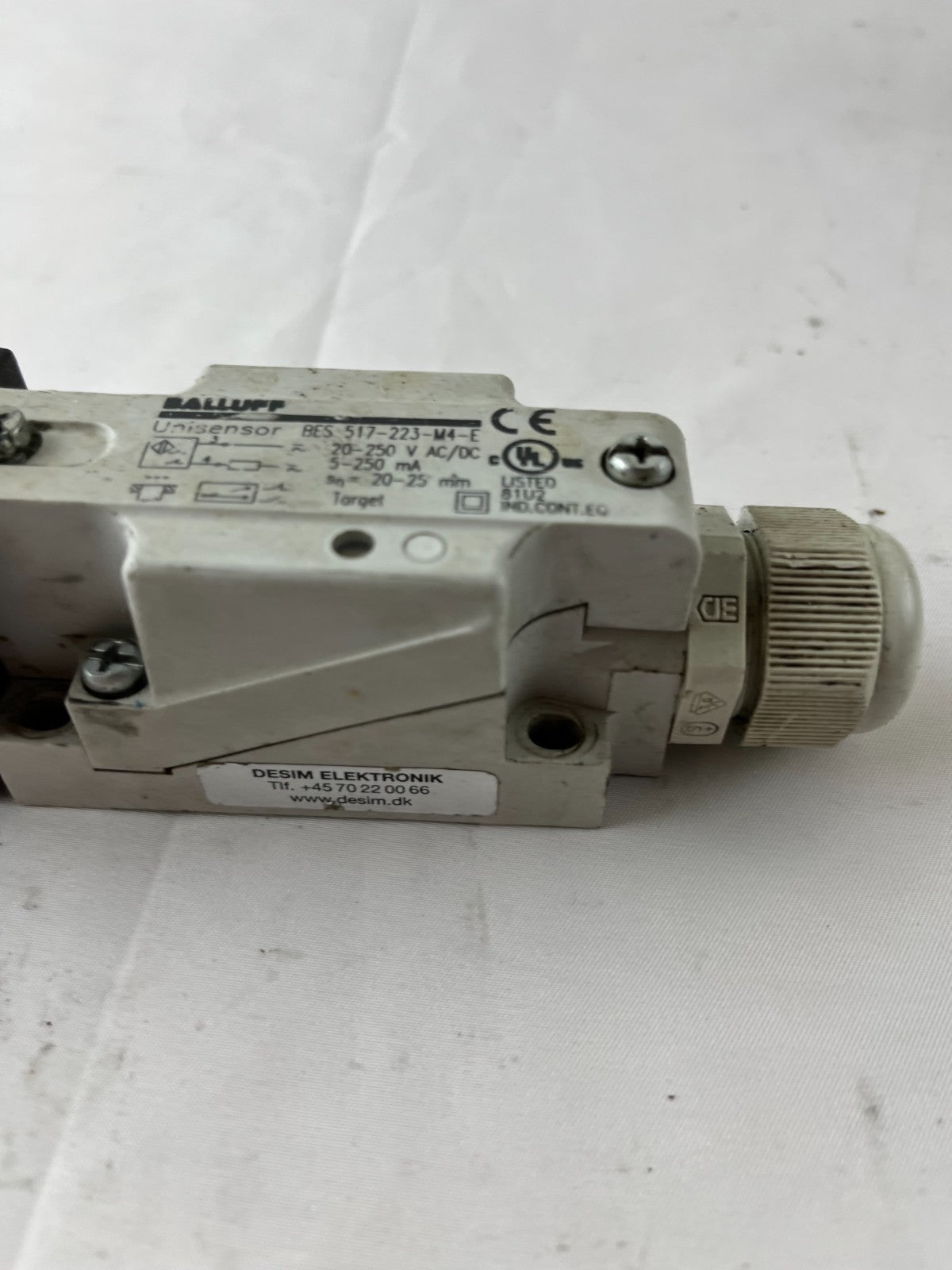 Balluff BES 517-223-M4-E Unisensor Inductive Sensor 20-250V AC/DC 20-25mm Used