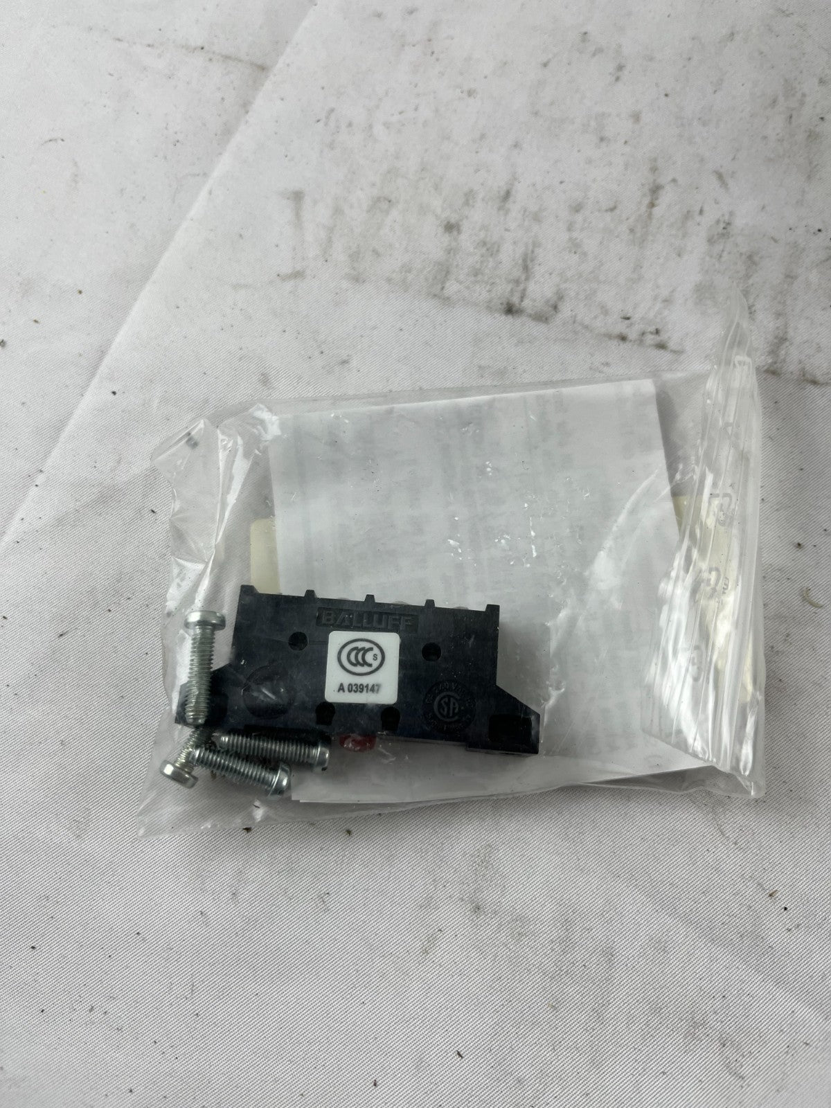 Balluff BSE0005 BSE 30.0-RK Mechanical Switch Element Cam Limit Switch New