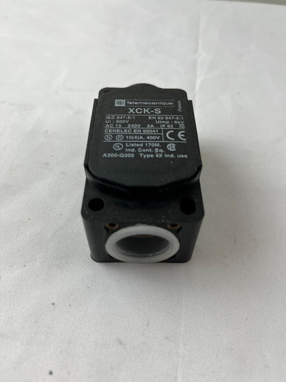 Telemecanique XCK-S Limit Switch Body AC15 240V 3A IP65 New NOS Spare Part