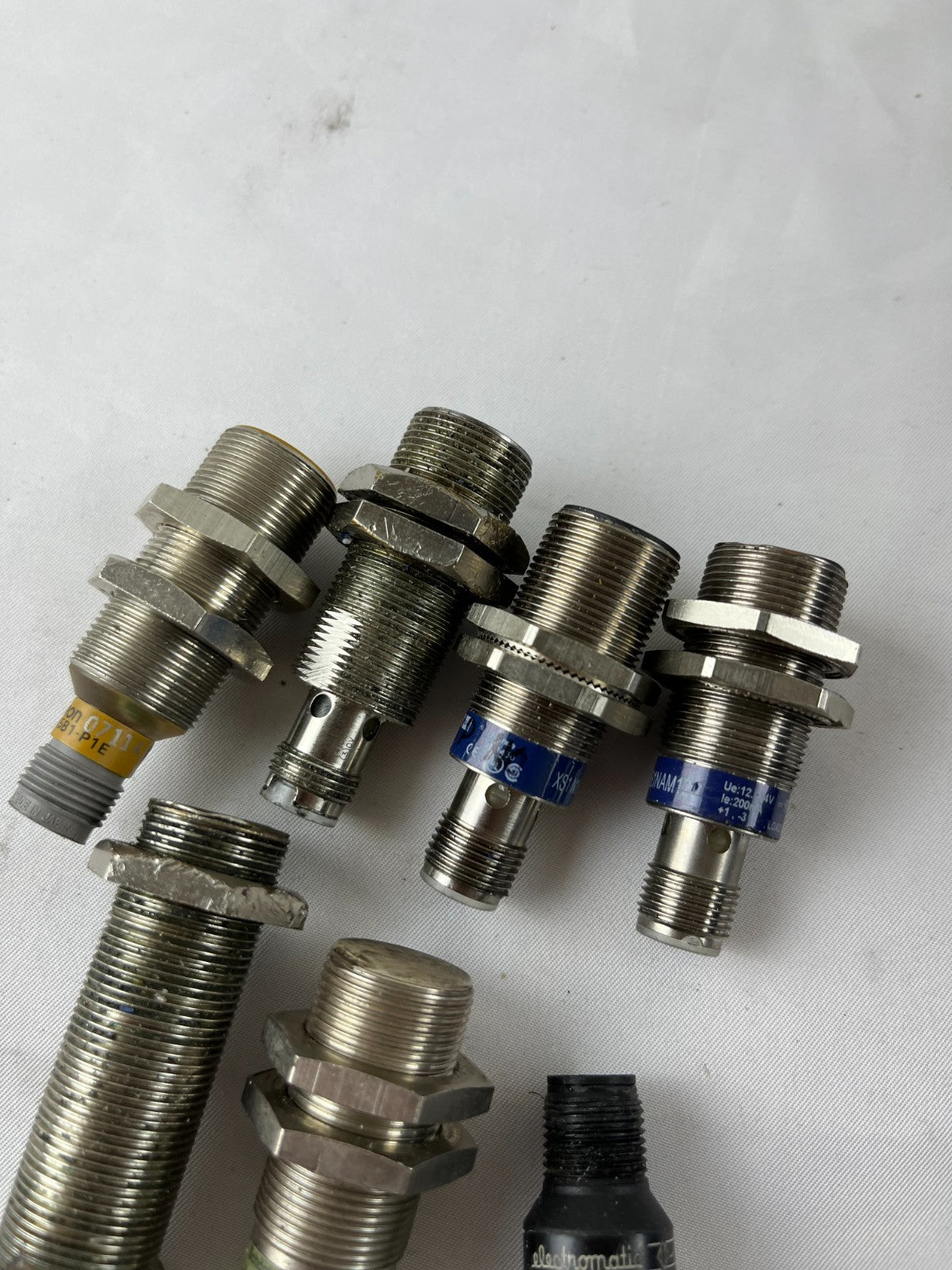 Lot of 7x Inductive Proximity Sensors M18 Mixed Brands Omron Telemecanique