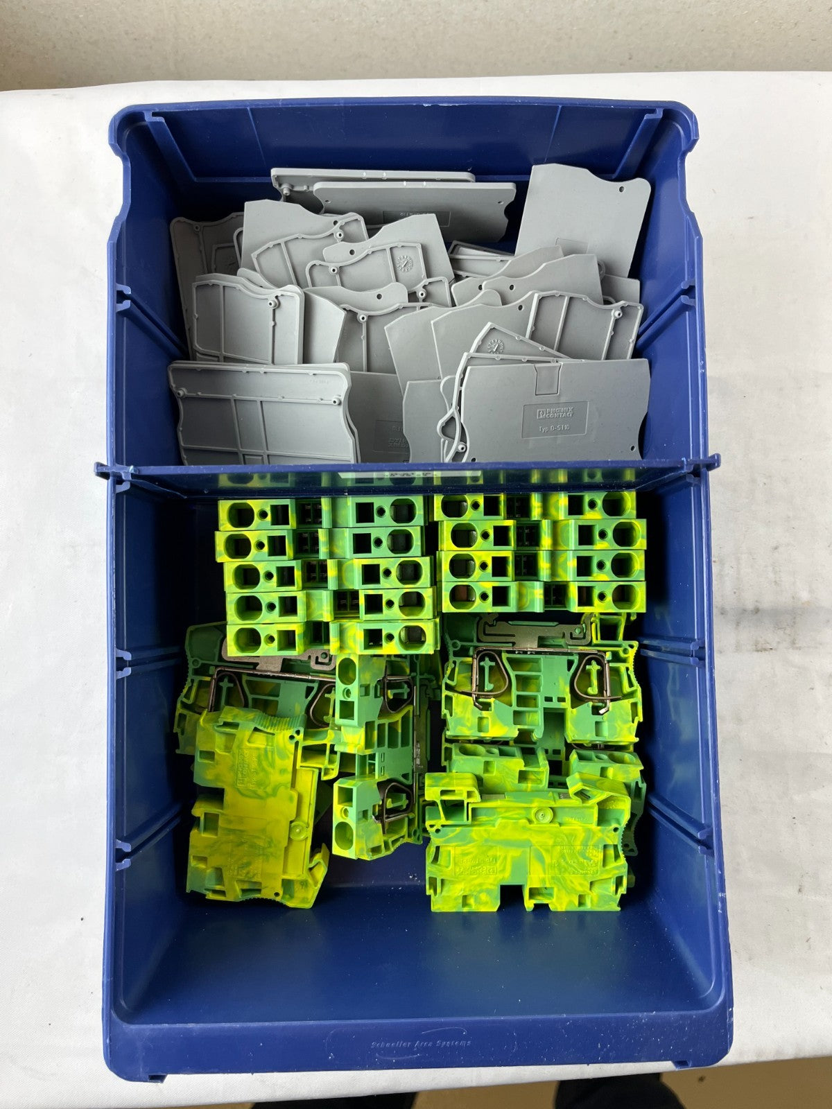 Phoenix Contact ST10-PE Ground Terminal Blocks + D-ST10 End Covers Lot Used