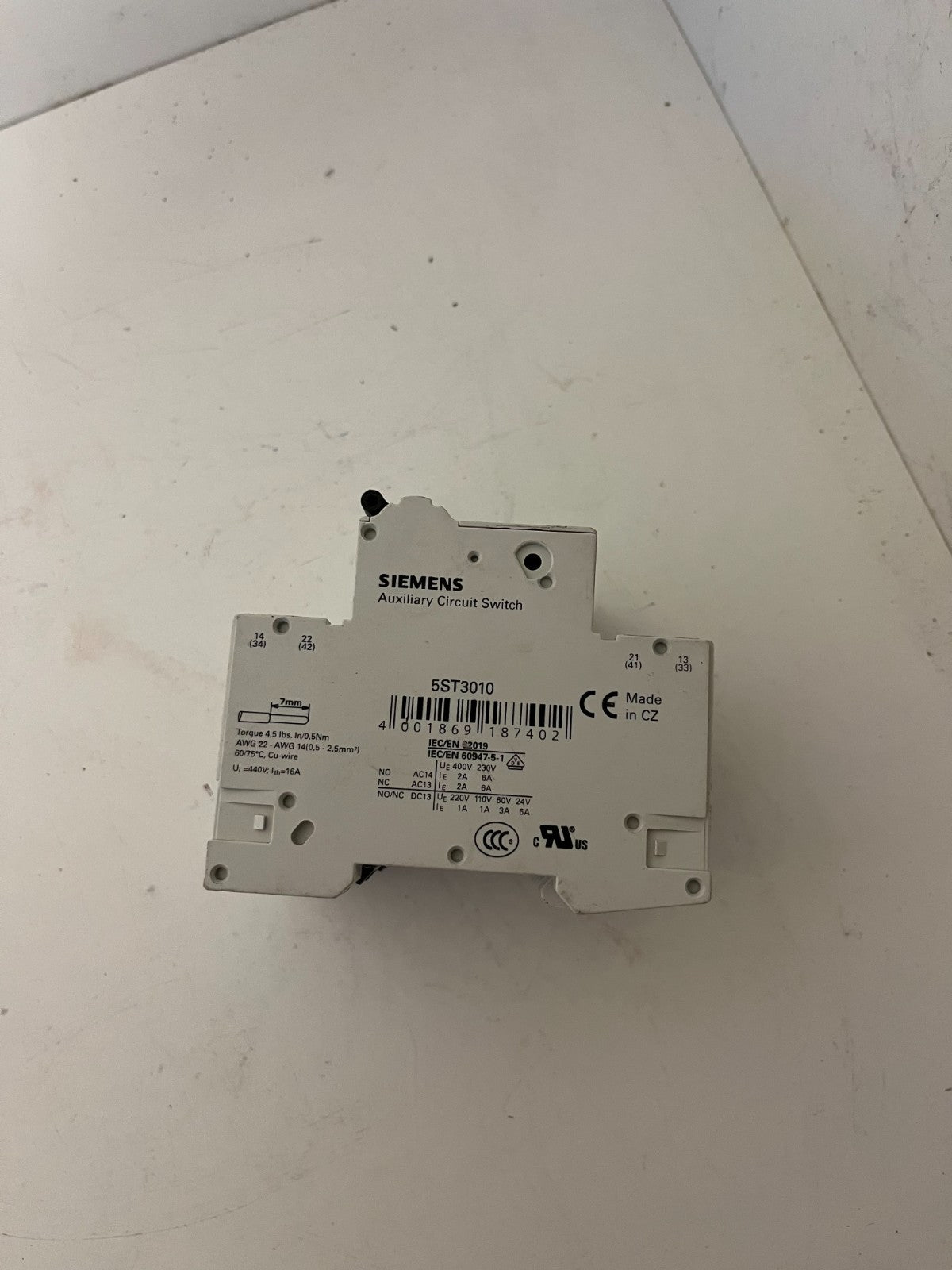 Siemens 5SL4325-7 C25 3-Pole MCB 25A 400V w/ 5ST3010 Aux Switch Used Spare Unit